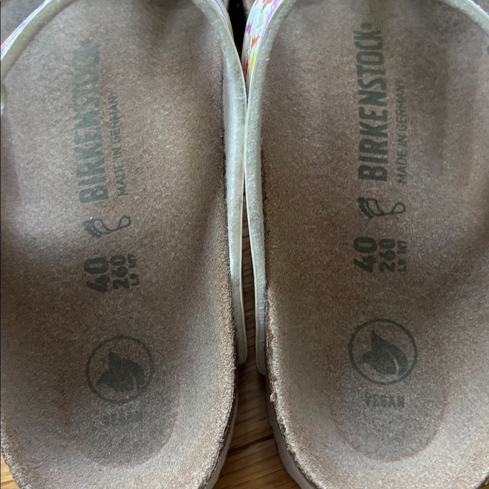 Birkenstock Gizeh Floral Sandals Vegan Leather Size EU 40 9 Women’s Shoes Sz 8.5 - Picture 8 of 8